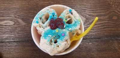 Roll In Ice Creamery