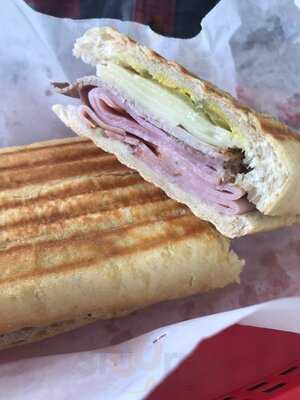 Halls Deli & Cuban Cafe