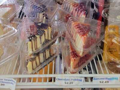 Halls Deli & Cuban Cafe