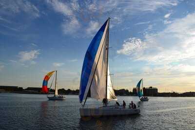 Eves Waterfront Restaurant