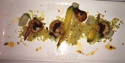 Eves Waterfront Restaurant