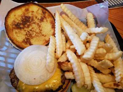 Mike's Horseshoe Bar And Grill