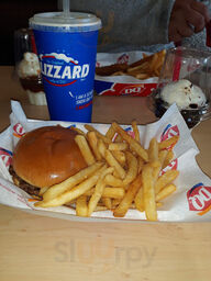 Dairy Queen Grill & Chill