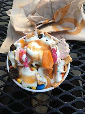Orange Leaf Frozen Yogurt