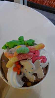 Orange Leaf Frozen Yogurt