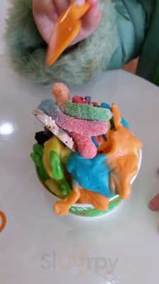 Orange Leaf Frozen Yogurt