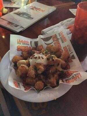 Hooters