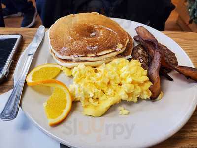 Fine Vines Cheese & Wines