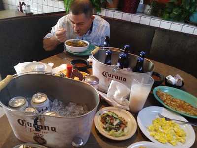 El Taco Zamorano Restaurant