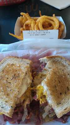 I B's Hoagies Oakland