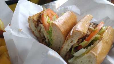 I B's Hoagies Oakland