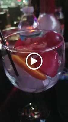 1001 Nights Cafe & Lounge