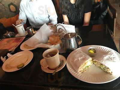 1001 Nights Cafe & Lounge