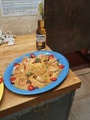 Los Lobos Mexican Restaurant