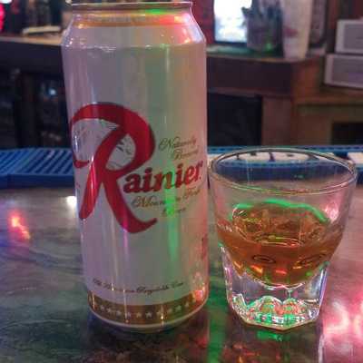 Crave Eats. Drinks. Nightlife.