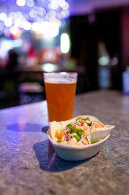 Crave Eats. Drinks. Nightlife.