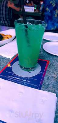 Crave Eats. Drinks. Nightlife.