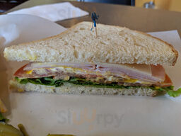 Merritt Station Cafe