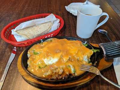 El Trapiche Restaurant