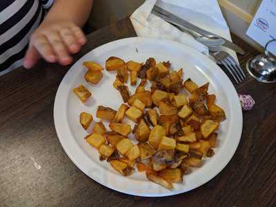 Sam's Restaurant & Deli