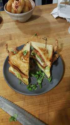 Starline Social Club