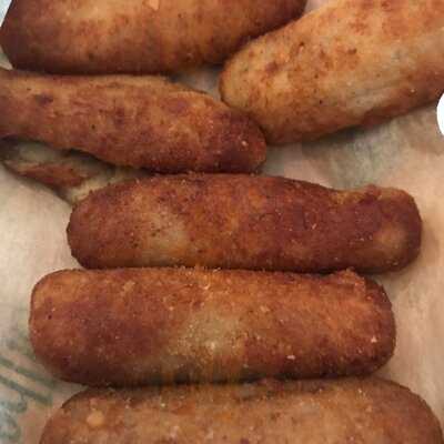 Gilbert's Food Bar And Bakery