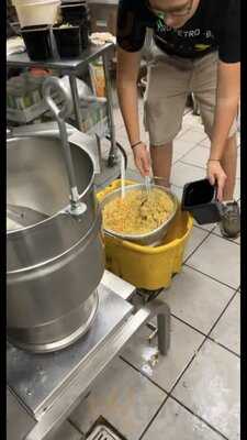 Petro's Chili & Chips