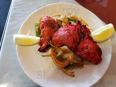 A & M Rosami Restaurant