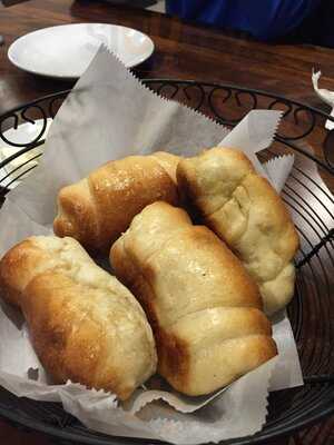 Del Pietro's Italian Cuisine