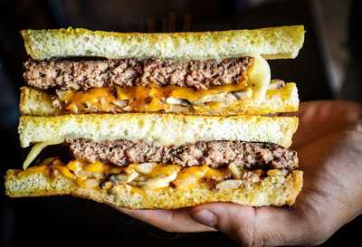 Maggie's Sunrise Cafe