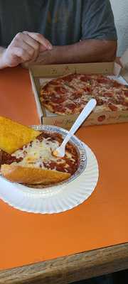 Avenue 3 Pizza & Subs