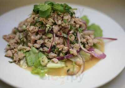 3 Seasons Thai Bistro