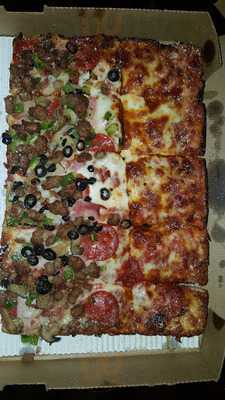 Famous Corner Pizzeria