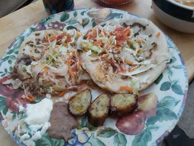 Pupuseria Salvadorena