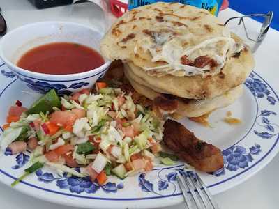 Pupuseria Salvadorena