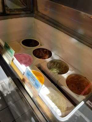 Yogurt Deluxe Flavor Of The Day