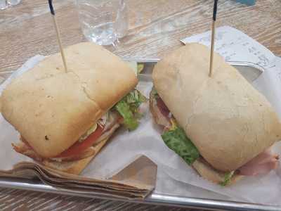 Tropical Smoothie Cafe