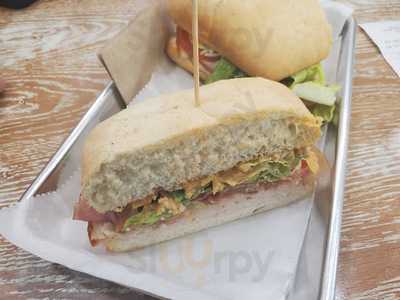 Tropical Smoothie Cafe