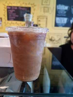 Sweet Retreat Donuts