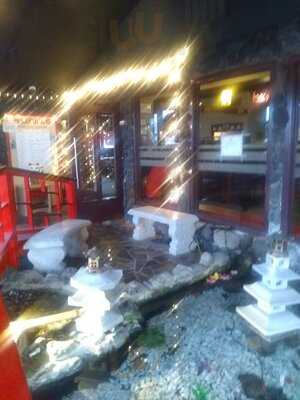 Sakura Noodle House & Sushi Bar