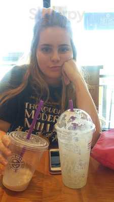 Coffee Bean & Tea Leaf