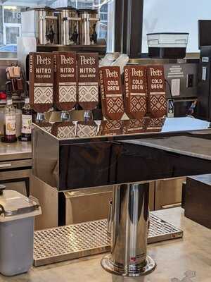 Peets Coffee & Tea