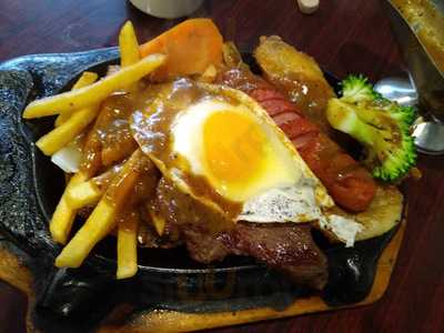 Full House Restaurant