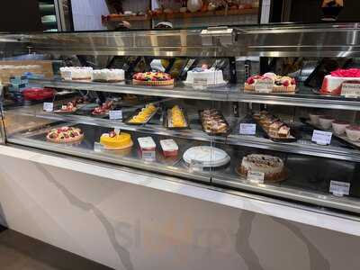 Porto's Bakery And Cafe