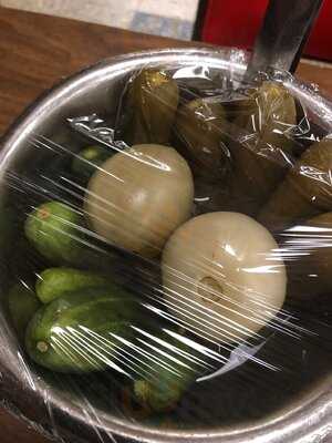 Hobby's Delicatessen & Restaurant