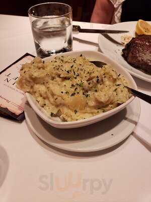 Fleming's Prime Steakhouse & Wine Bar