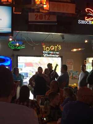 Toot's