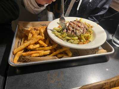 Obed & Isaac's Microbrewery And Eatery