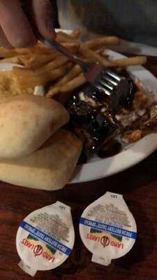 Hunters Pub And Steakhouse