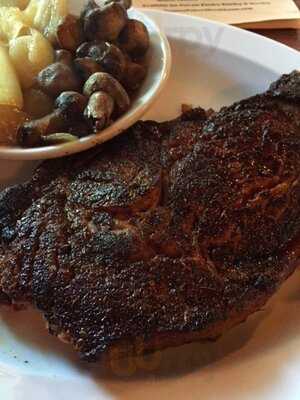 Hunters Pub And Steakhouse